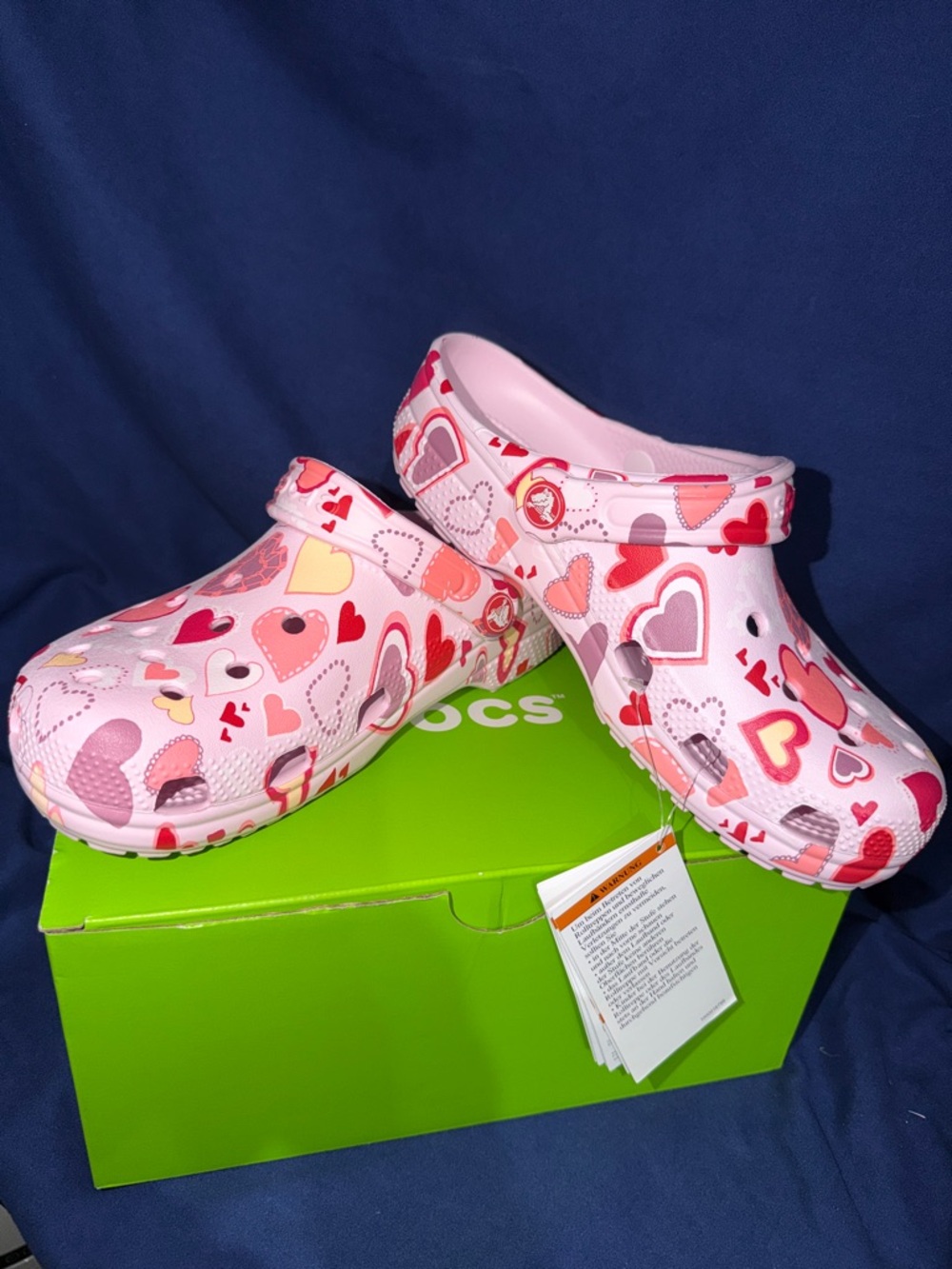 CROCS Pink Heart Pattern Clogs - Youth size 5 - Also fits women’s size 6.5-7